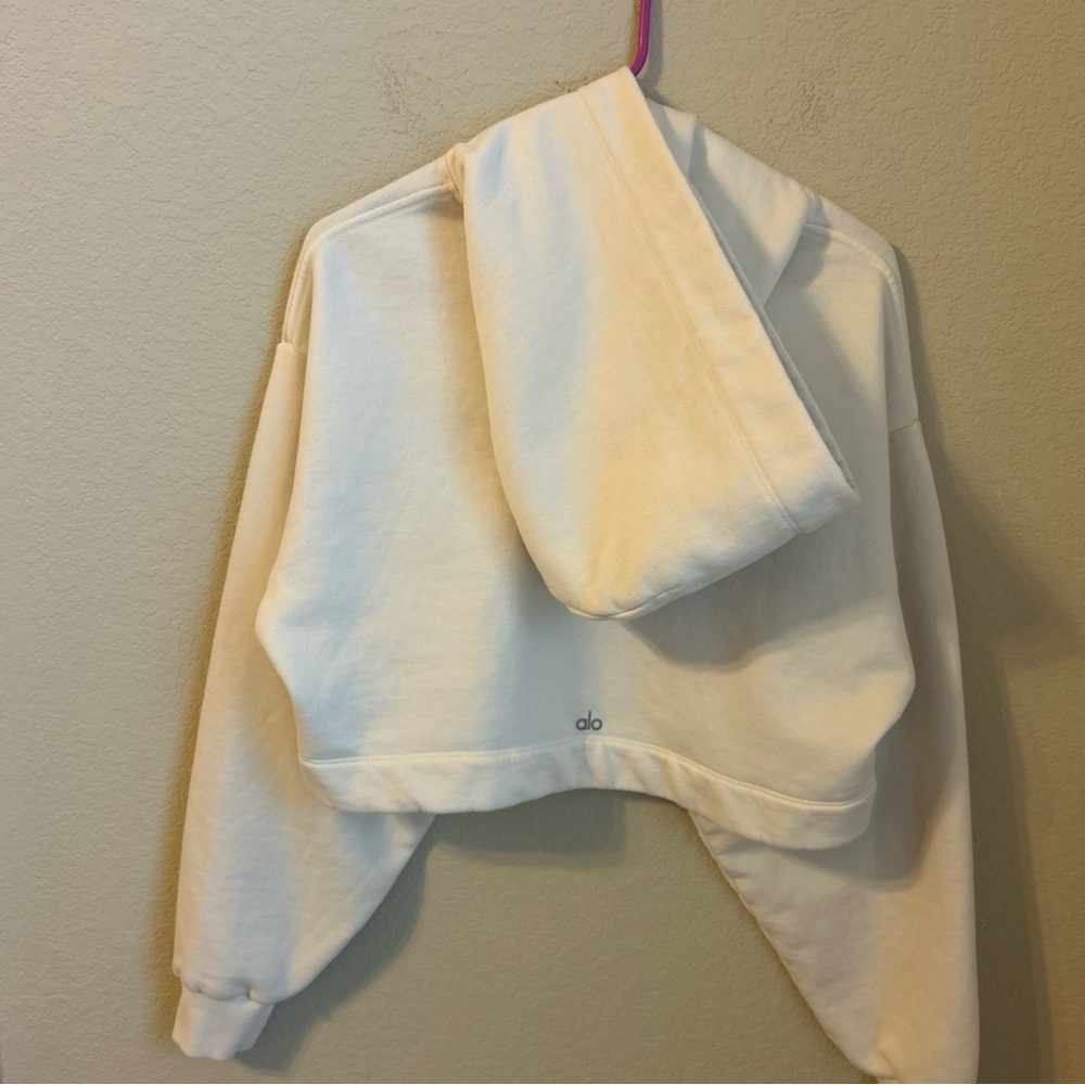 Alo Yoga Bae Hoodie Sweatshirt Cropped Ivory Women’s Sz Small Pullover Athletic - Picture 3 of 8